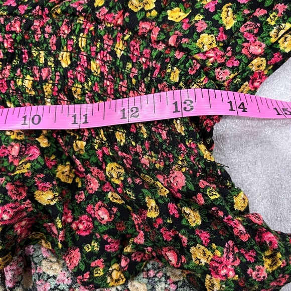 [L]AFRM Women's Floral Smocked Blouse Black and Pink LS - Picture 4 of 6